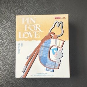 Pop Mart Pin for Love Letter Pendant - letter I